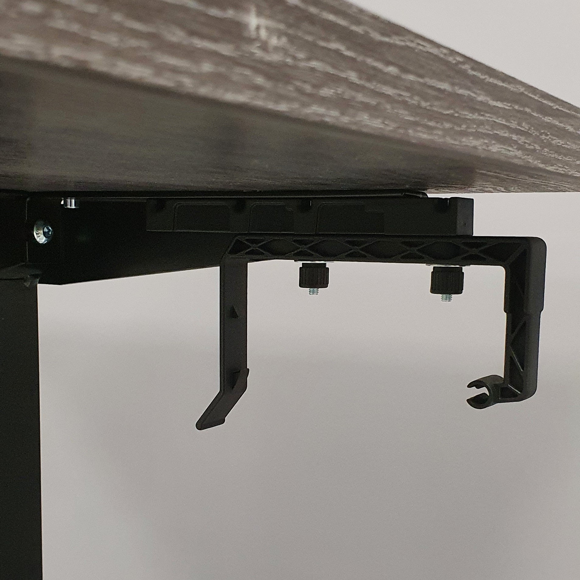 150mm heavy duty cable tray black