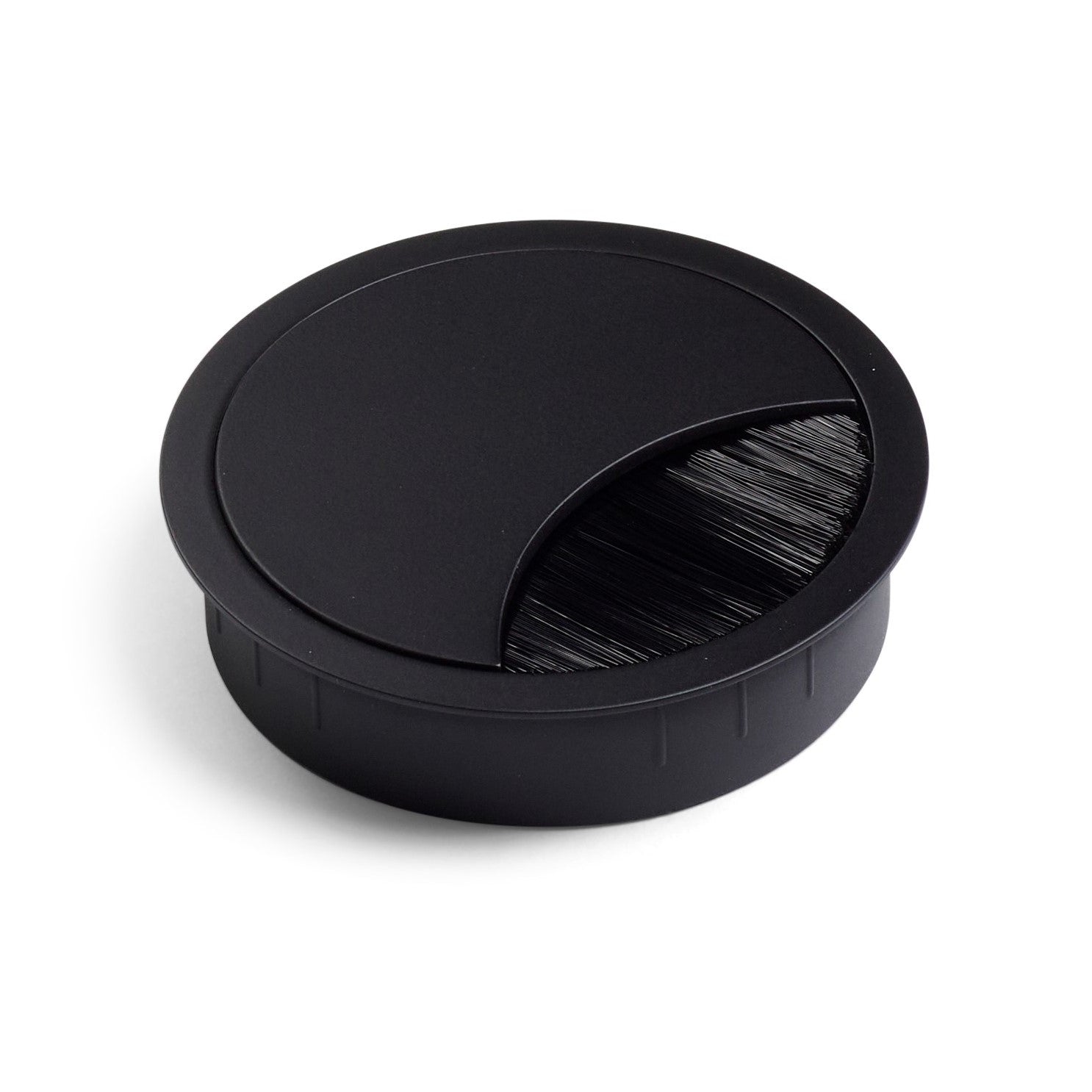 Kinna Executive Metal Cable Port in black.