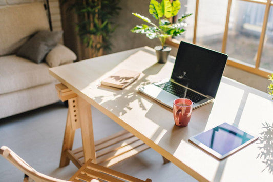 How to Choose a Home Office Desk - 6 Things to Consider